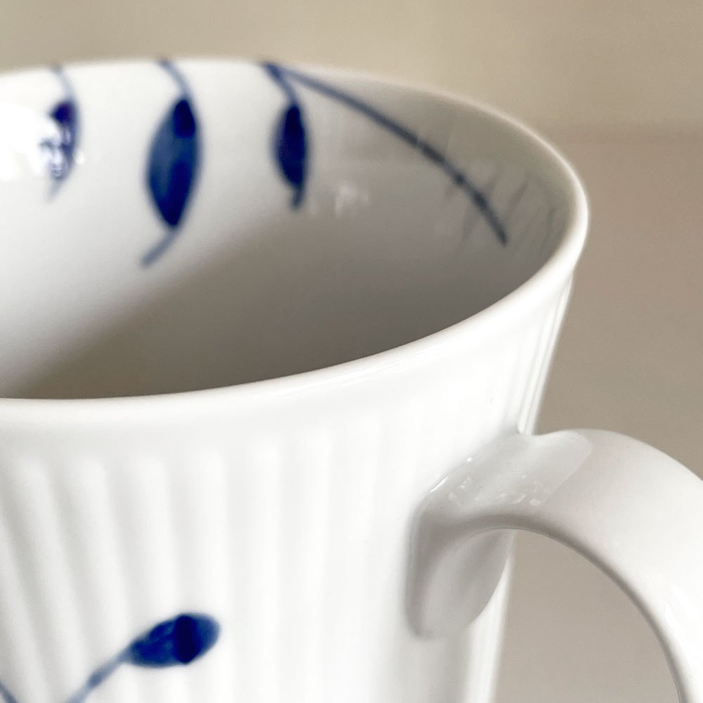 ロイヤルコペンハーゲン ROYAL COPENHAGEN ブルーフルーテッド メガ Blue Fluted Mega マグ マグカップ 北欧 デンマーク B■