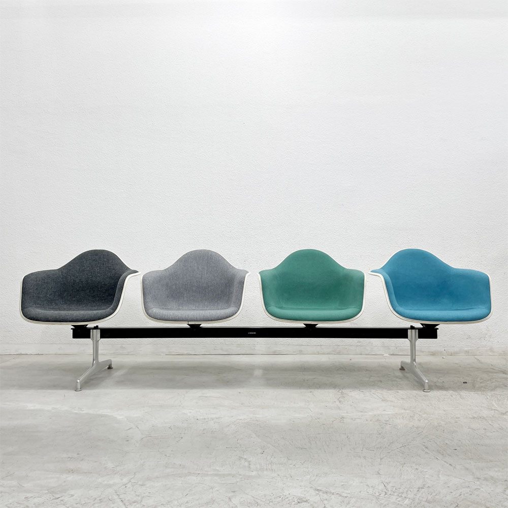 ハーマンミラー Herman Miller ビンテージ エアポートベンチ タンデムシート 4連 アームシェル 2nd ファブリック 新品張替え済 イームズ 希少 グレー・ライトグレー・ミント・スカイブルー D〓