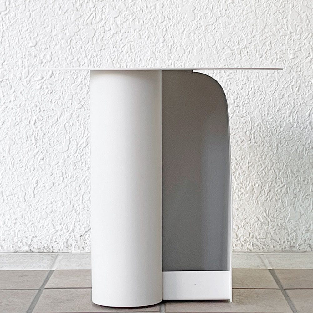 ウッド WOUD セントラムサイドテーブル SENTRUM SIDE TABLE ラウンド マガジンラック Φ40cm スチール ホワイト 北欧 デンマーク ◇