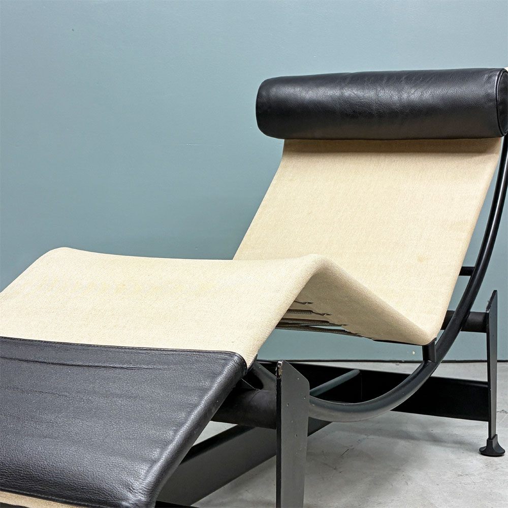 カッシーナ Cassina LC4 シェーズロング 長椅子 キャンバス＋レザークッション 本革 ル・コルビュジエ MoMA 名作椅子 ◎