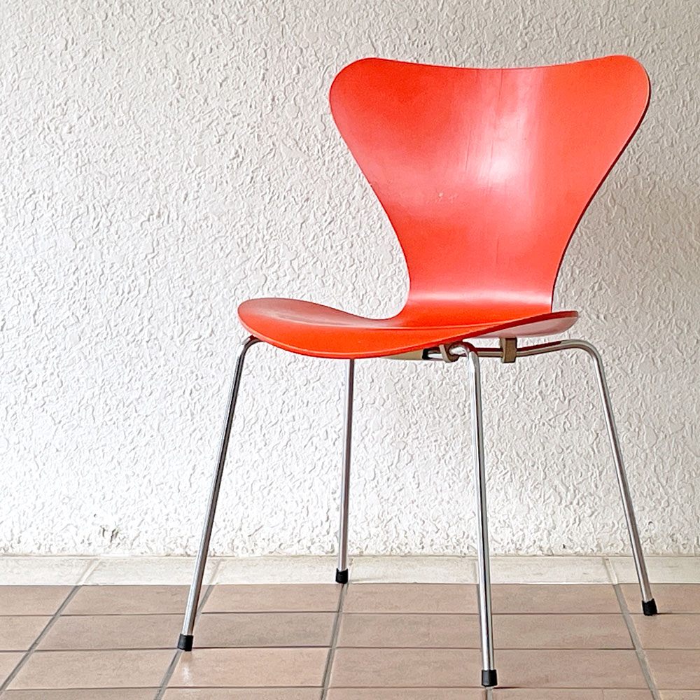 フリッツハンセン Fritz Hansen 3107 セブンチェア オレンジ ラッカー仕上げ スタッキング アルネ・ヤコブセン デンマーク 北欧家具 ビンテージ ◇