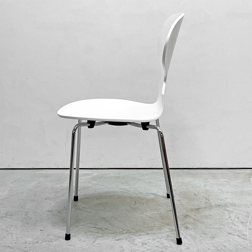 フリッツハンセン Fritz Hansen アントチェア 4本脚 カラード アッシュ ホワイト アルネ・ヤコブセン 北欧家具 ●