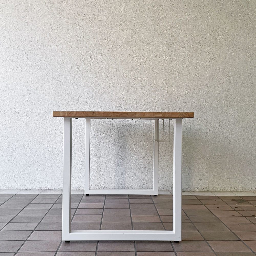 かなでもの KANADEMONO ザ・テーブル THE TABLE デスク ラバーウッド無垢材 W155 x D75 cm スチール スクエアレッグ ホワイト 配線トレー付き ◇