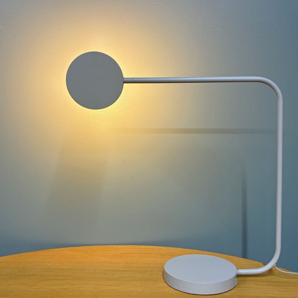 イケア IKEA ヘイ HAY コラボレーション イッペルリグ YPPERLIG イッペルリグ LEDフロアランプ ヘッド360°回転可能 廃盤 ◎