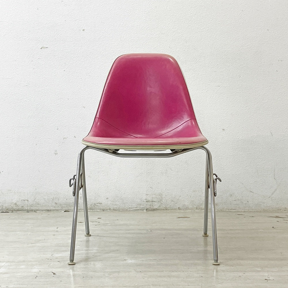 ハーマンミラー Herman Miller サイドシェルチェア サード 3rdビンテージ PVCレザー FRP製 スタッキングベース イームズ D ●