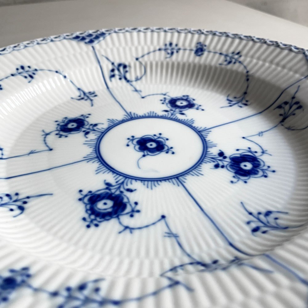 ロイヤルコペンハーゲン ROYAL COPENHAGEN ブルーフルーテッド ハーフレース ディーププレート 25.5cm 深皿 丸皿 陶器 北欧食器 廃番 美品 E ♪