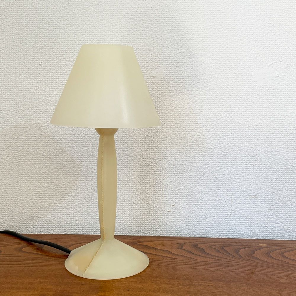フロス FLOS ミスシッシー MISS SISSI テーブルライト ホワイト フィリップ・スタルク ヤマギワ ◎
