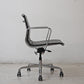 ハーマンミラー Herman Miller イームズアルミナムグループチェア マネージメントチェア アルミバフベース ガス圧昇降仕様 5本脚 キャスタータイプ 本革 イームズ E ●