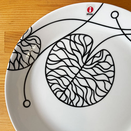 イッタラ × マリメッコ iittala × marimekko ボットナ BOTTNA プレート 21cm 2枚セット アンナ・ダニエルソン Anna Danielsson 北欧食器 フィンランド 廃番 C ◇