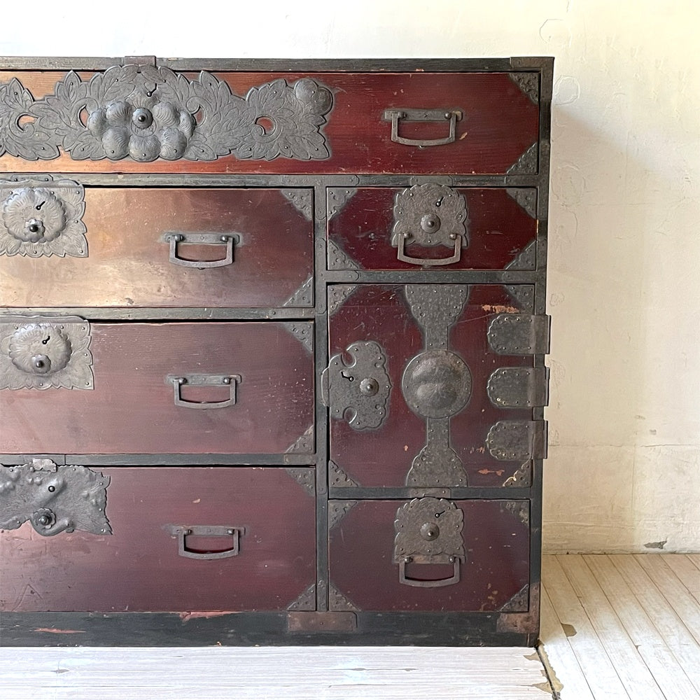 ジャパンビンテージ Japan Vintage 仙台箪笥 かくし収納・鍵付き 鉄金具 時代箪笥 和家具 民芸家具 古家具 伝統工芸 ★