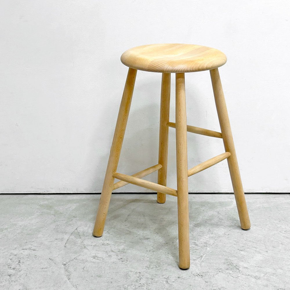 キャトルセゾン quatre saisons ノルディックスツール Nordic Stool M デンマーク ツァイワールファブリッケン Traevarefabrikken 北欧家具 アクタス取扱い ●