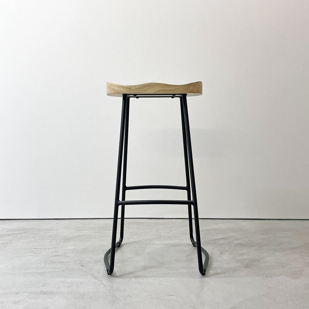 かなでもの KANADEMONO シンプルコンフォート Simple Confort ハイスツール 天然木 × スチール マットブラック ナチュラルモダン ●