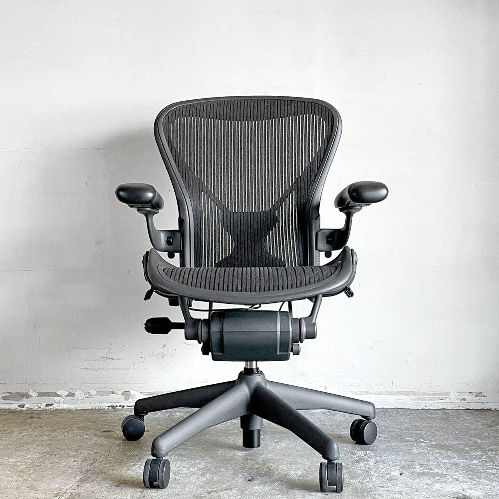 ハーマンミラー Herman Miller アーロンチェア クラシック Bサイズ ポスチャーフィット フル装備 グラファイトベース デスクチェア オフィスチェア ■