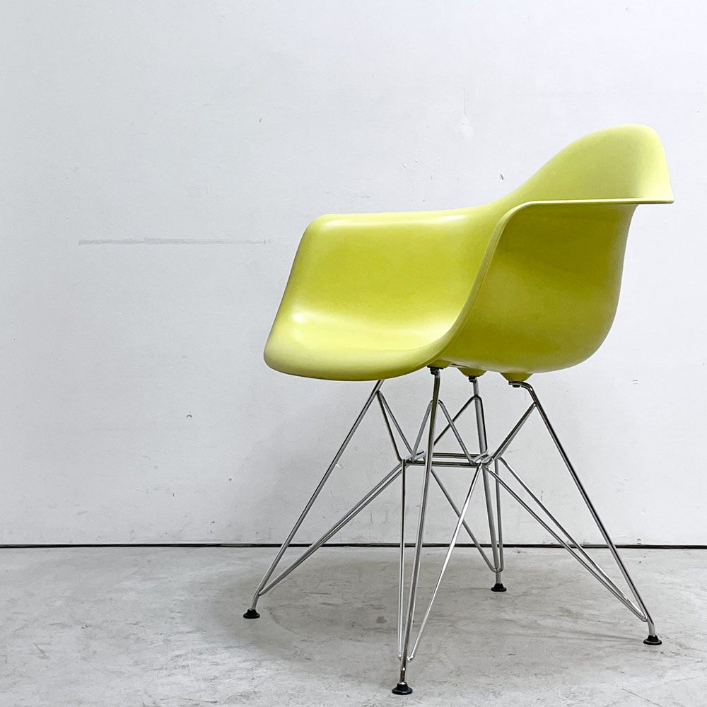 ヴィトラ vitra アームシェルチェア エッフェルベース ポリプロピレン製 ライムイエロー C&R イームズ ミッドセンチュリー ●