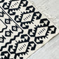 モロッカンラグ MOROCCAN RUG キリムラグ ホワイト＆ブラック 145×81cm 手織り絨毯 ラグ 幾何学模様 モロッコ ●