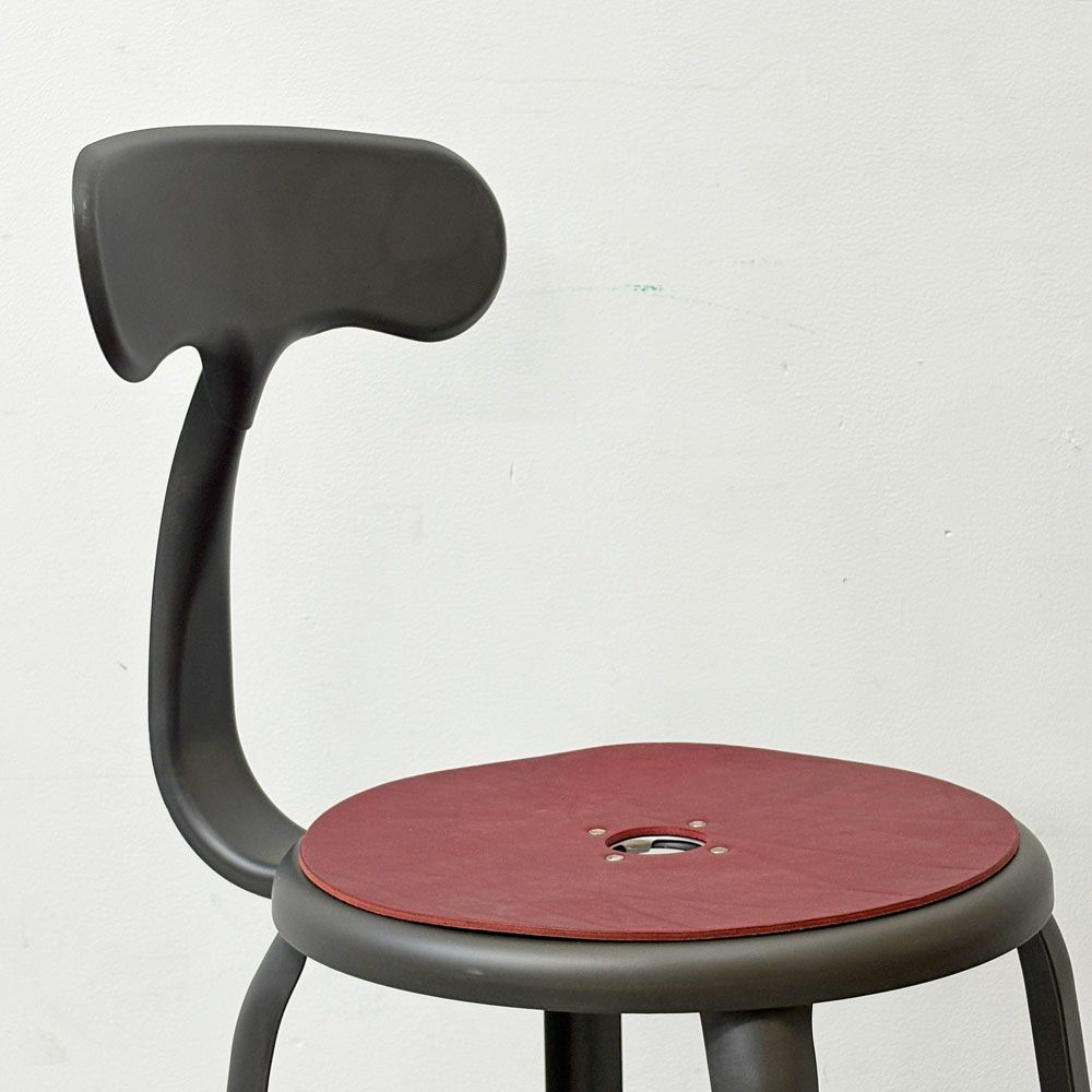 フェールトラヴァイユ FER TRAVAIL ニコルチェア NICOLLE Chair SH45cm ダイニングチェア スチール マットクリア仕上げ 別注モデル レザーパッド付 レッド インダストリアル フランス ●