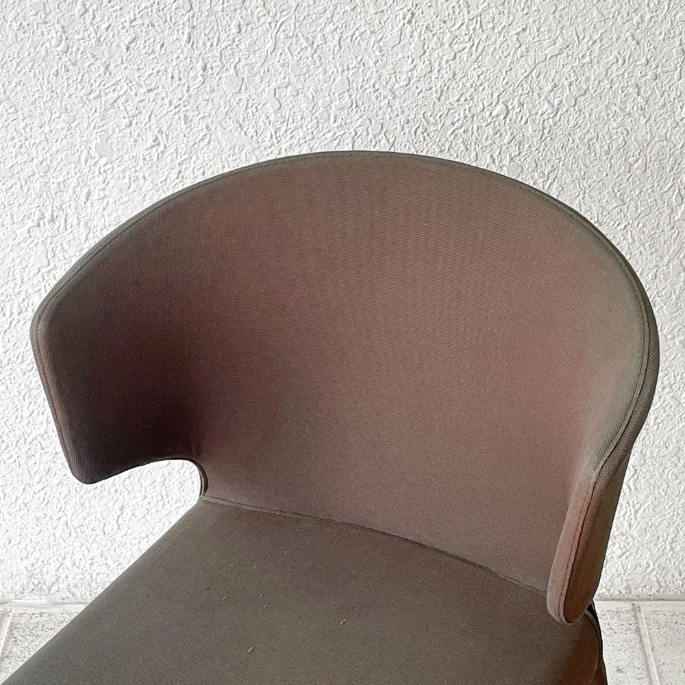 カッシーナ Cassina オラ 367 HOLA アームチェア ファブリック ハンス・ウェッツスタイン 参考定価￥228,000- 現状品 ◇