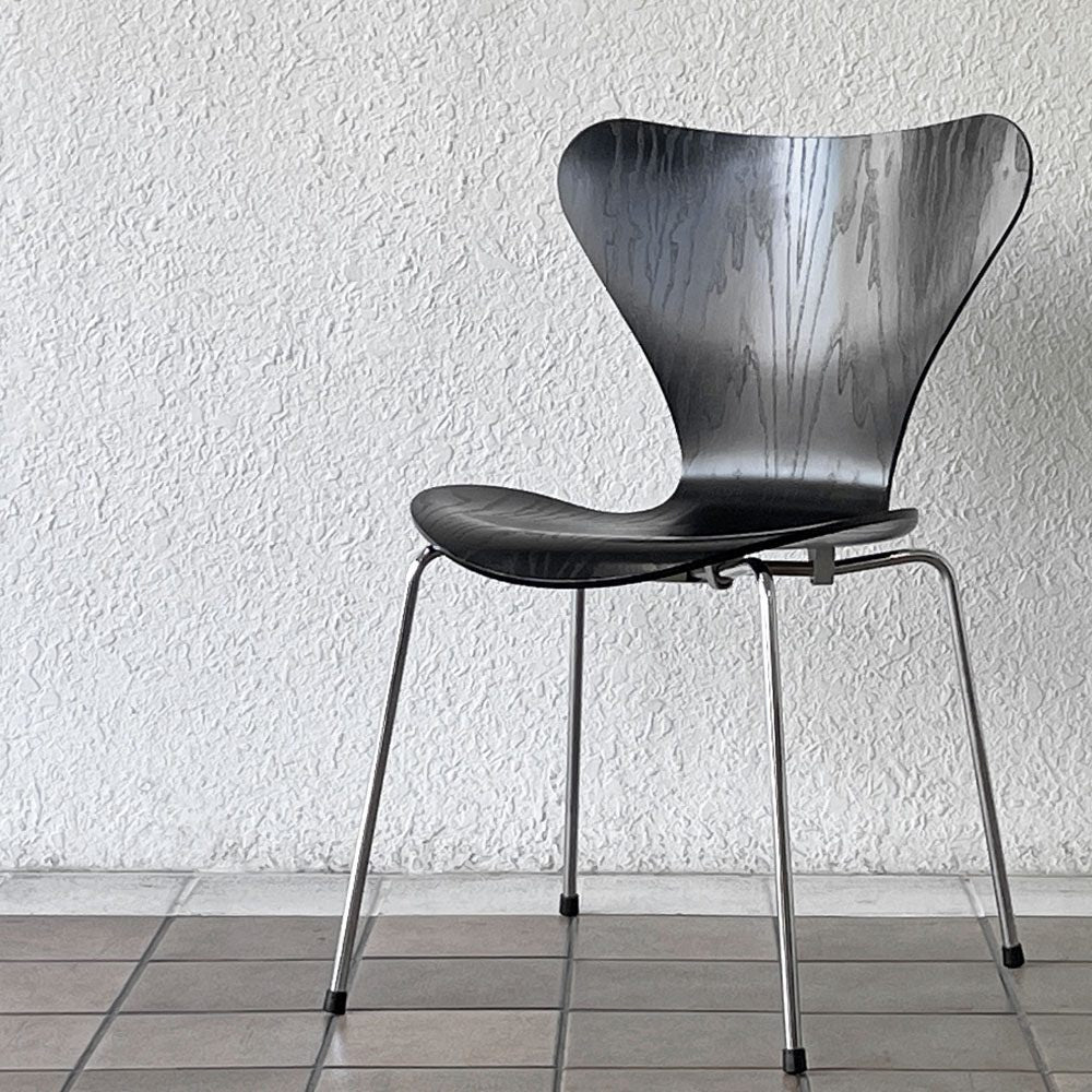 フリッツハンセン Fritz Hansen セブンチェア ダイニングチェア カラードアッシュ ブラック アルネ・ヤコブセン 北欧 デンマーク 定価￥76,780- A ◇