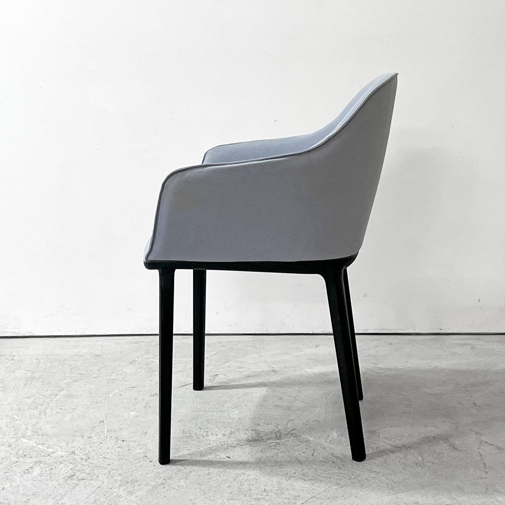 ヴィトラ Vitra ソフトシェル SOFTSHELL アームチェア 4レッグベース ライトグレー ロナン＆エルワン・ブルレック ●