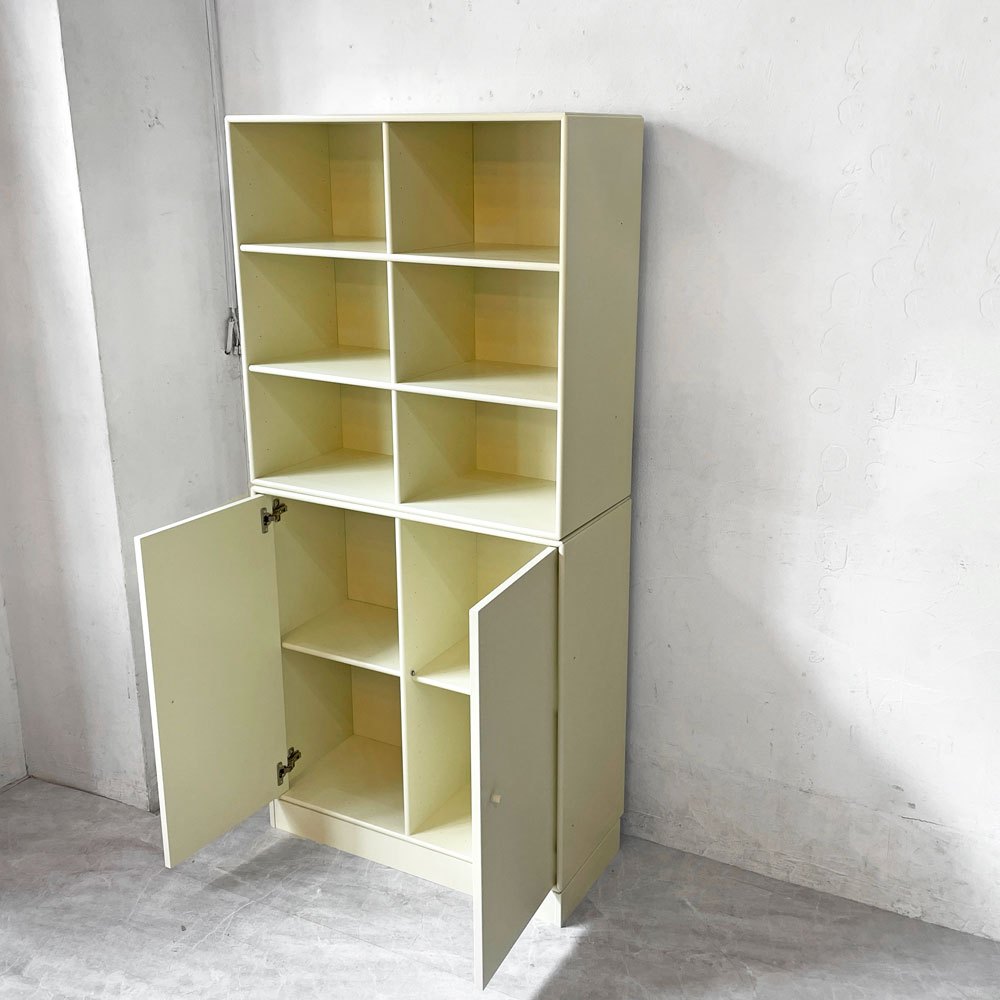 モンタナ MONTANA システムシェルフユニット SYSTEM SHELF UNIT 3ユニット アイボリー アジャスター付き キャビネット 木製扉＆ラック＆ベース デンマーク 北欧モダン ★