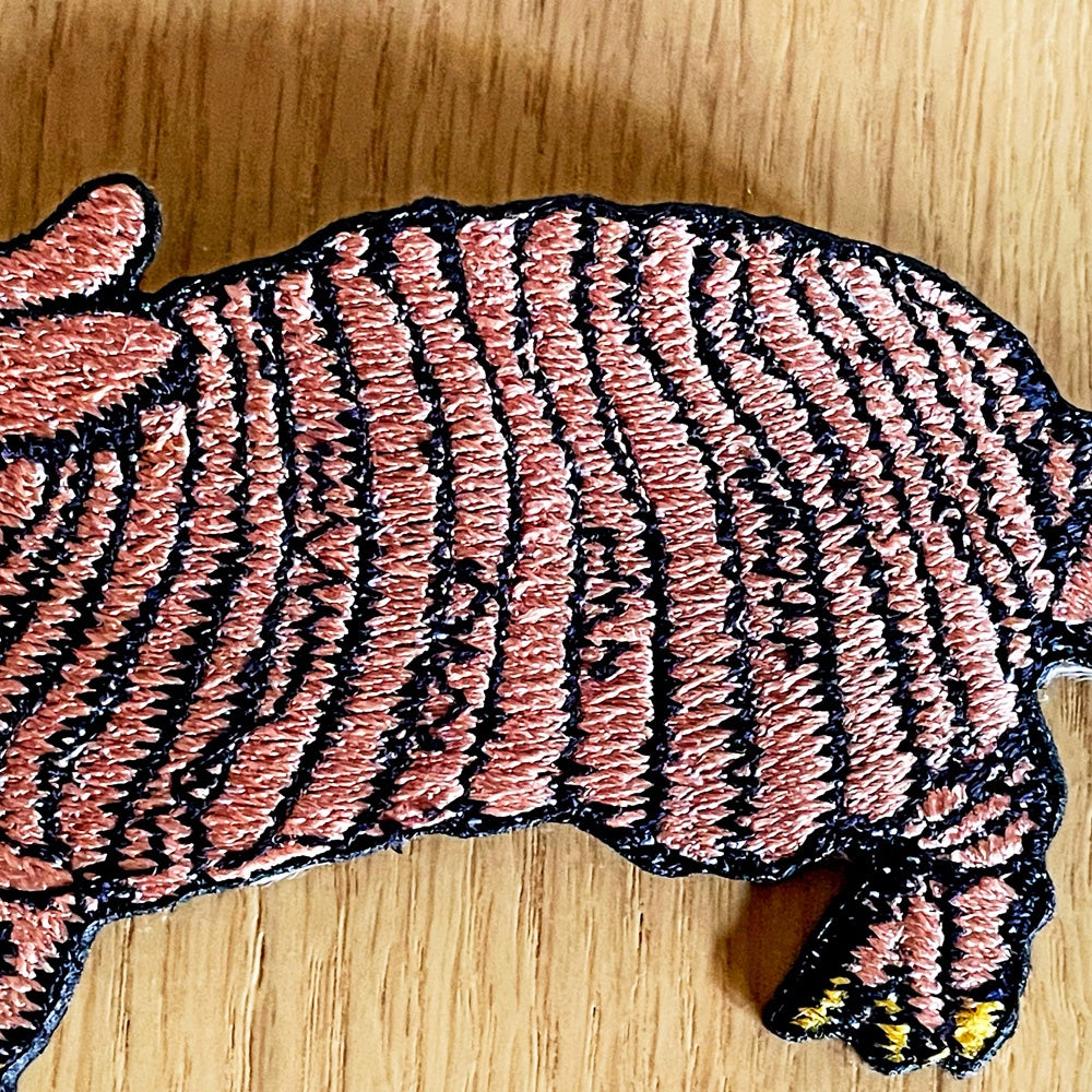 ママカロン ma.macaron ブローチ アリクイ 横振り刺繍 W17cm 刺繍作家 現代作家 ■