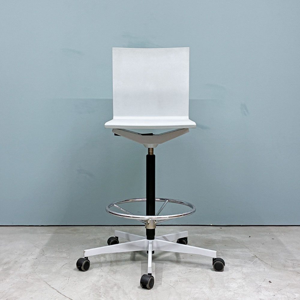 ヴィトラ Vitra ゼロフォー .04 Counter カウンターチェア アームレス オフィスチェア ハイチェア グレー キャスターベース 座面昇降 マールテン・ヴァン・セーヴェレン ◎