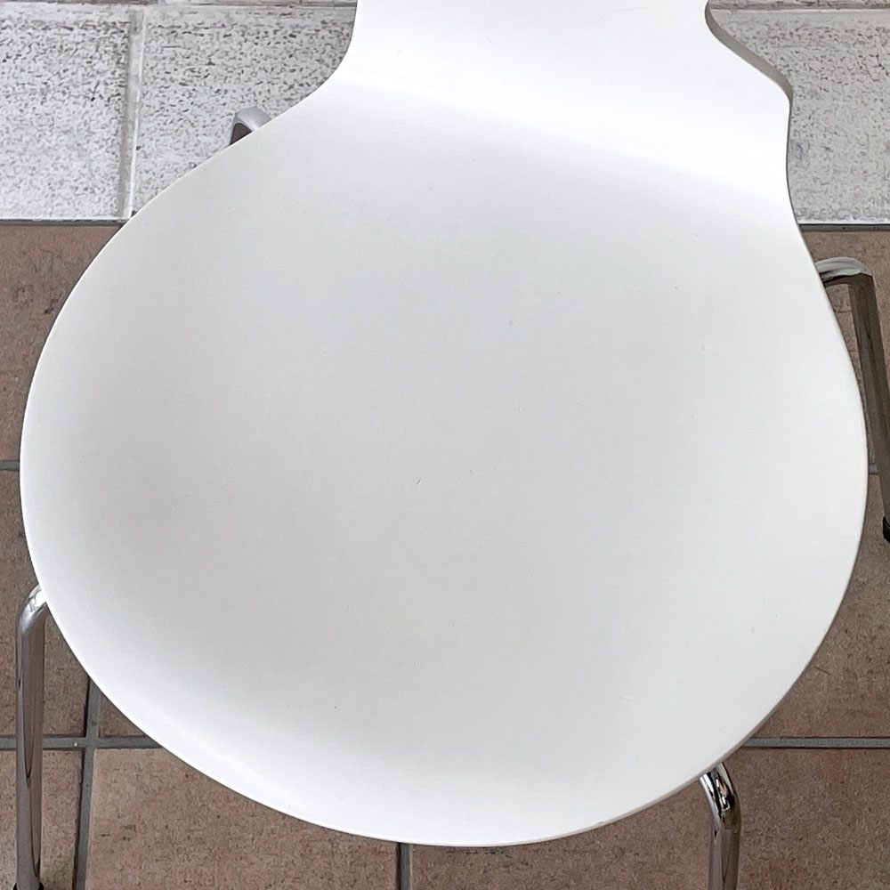 フリッツハンセン Fritz Hansen アントチェア 4本脚 ラッカー仕上げ ホワイト アルネ・ヤコブセン 北欧家具 ◇