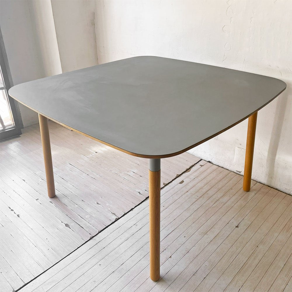 ノーマンコペンハーゲン normann COPENHAGEN フォーム Form ダイニングテーブル Simon Legald リノリウム天板 デンマーク 北欧家具 参考定価約30万円 ★