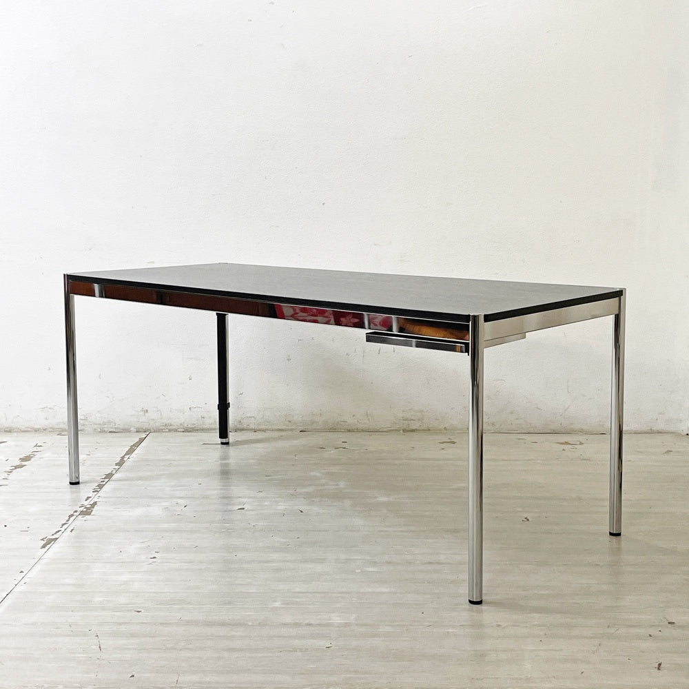 ユーエスエムハラー USMハラー USM Haller モジュラーファニチャー ハラーテーブル ワークデスク W175×D75cm オーク材 ブラック ペントレイ＆ケーブルガイド付き ●