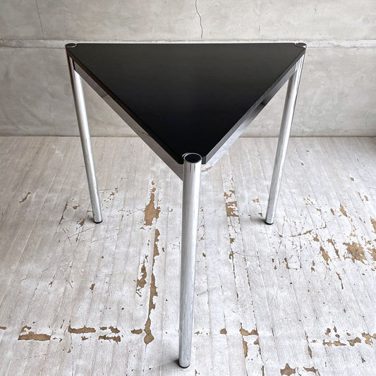 USMハラー USM Haller モジュラーファニチャー トライアングル テーブル 正三角形 コーナーテーブル ワーキングデスク オーク材 ブラック アジャスター 高さ調節機能付き ♪