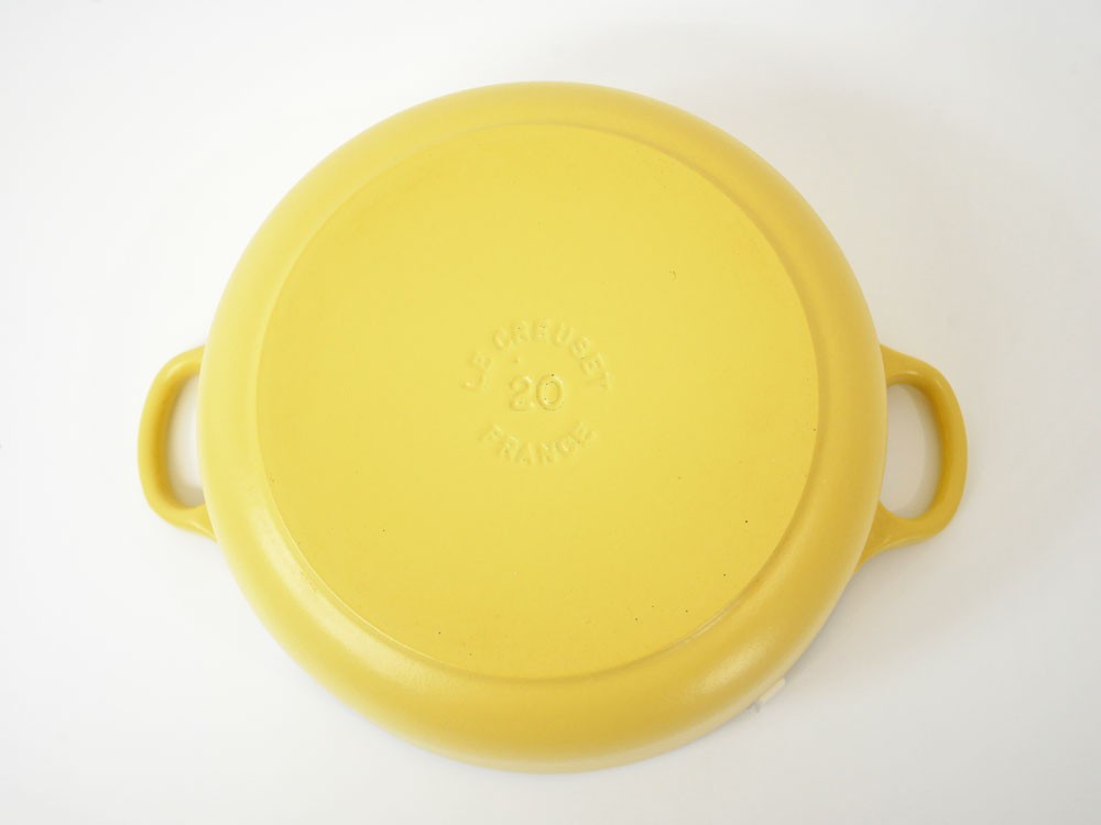 ルクルーゼ LE CREUSET ココットロンド ミモザ イエロー 廃番カラー Φ20cm 2.4L 両手鍋 箱付 フランス 参考定価￥33,000- ●