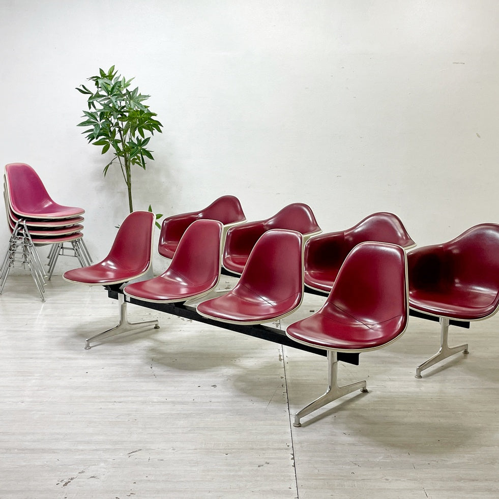 ハーマンミラー Herman Miller サイドシェルチェア サード 3rdビンテージ PVCレザー FRP製 スタッキングベース イームズ C ●