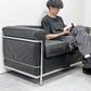 カッシーナ Cassina LC2 ソファ 2シーター ポリエステルパッディング仕様 クローム  ル・コルビジェ ピエール・ジャンヌレ シャルロット・ペリアン MoMA 名作 ●