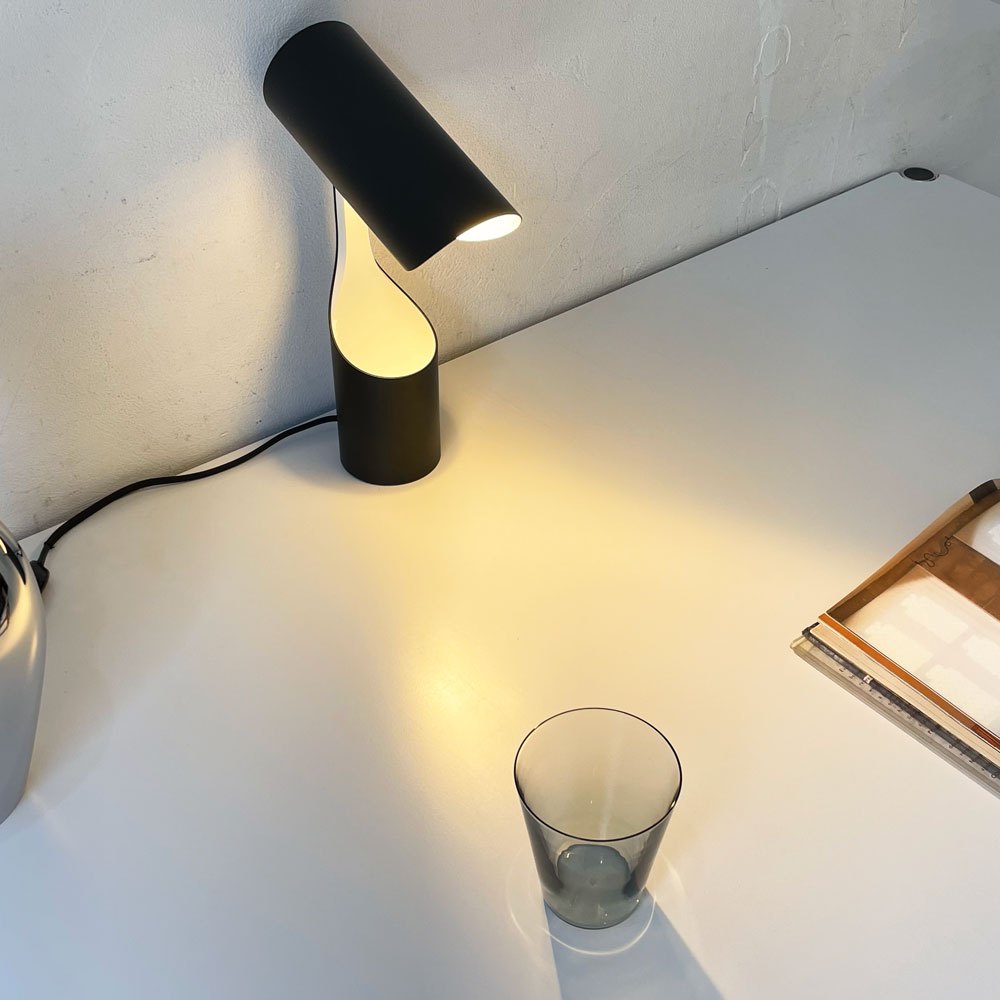 レクリント LE KLINT ムタチオ MUTATIO テーブルランプ TABLE LAMP スチール 北欧 デンマーク 定価￥132,000- ★