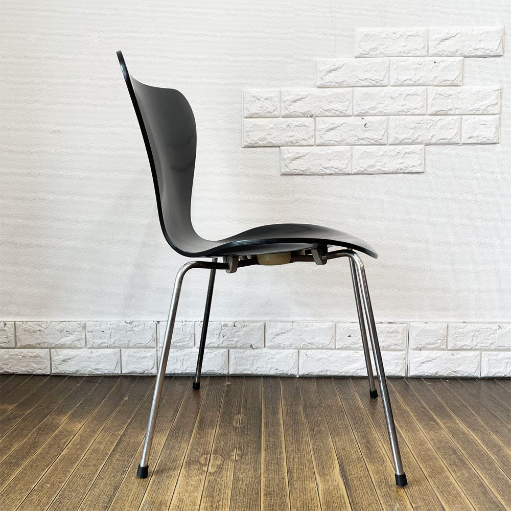 フリッツハンセン Fritz Hansen セブンチェア ダイニングチェア ブラック ラッカー再塗装 アルネ・ヤコブセン デンマーク スタッキングチェア 北欧家具 現状品 ◎