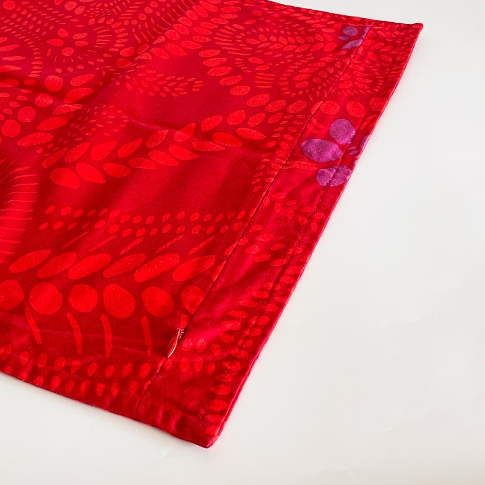 マリメッコ Marimekko ナシア NASIA クッションカバー レッドべース マイヤ・イソラ 廃番カラー 40×40cm 北欧 ■