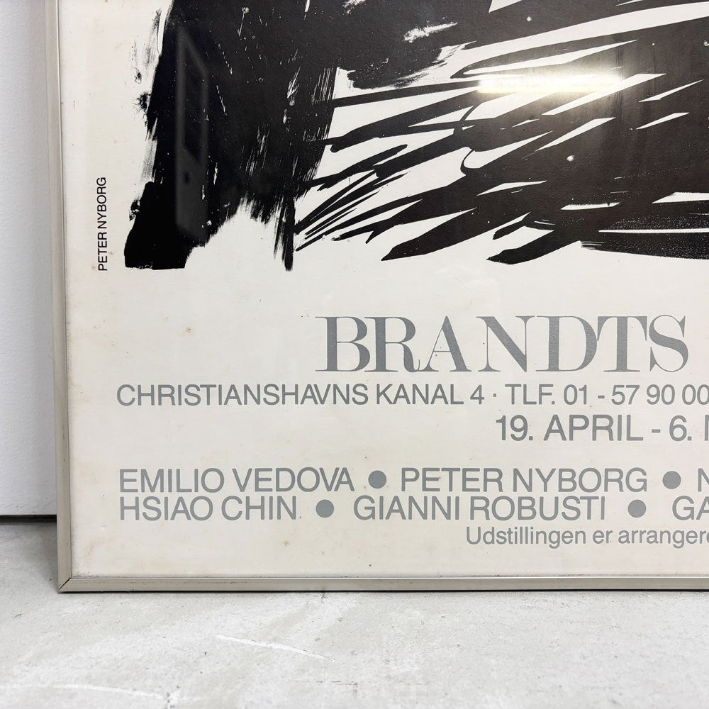 il colpo dei barbari 展覧会ポスター ピーター・ニボー Peter Nyborg ブランツ・パークス Brandts Pakhus 1985年 デンマーク コペンハーゲン 額装品 ●