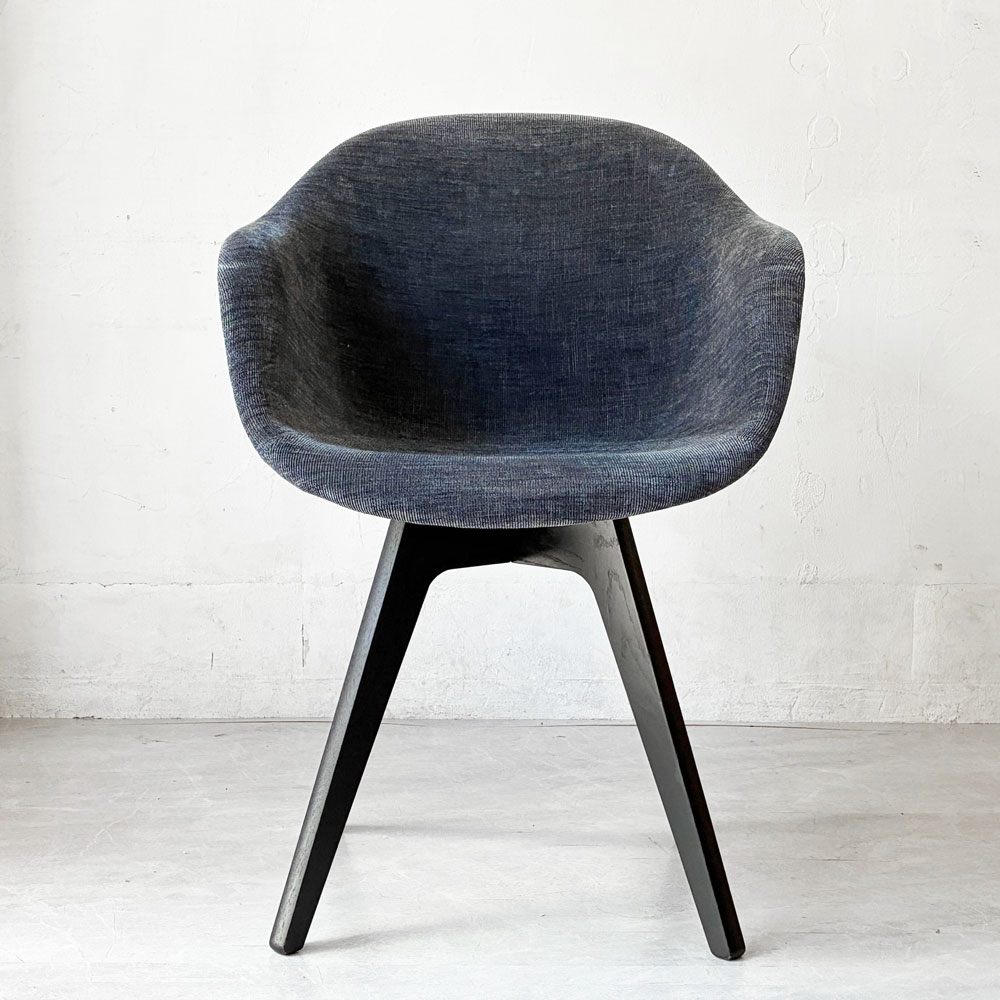 ボーコンセプト BoConcept アデレード ADELAIDE アームチェア ダイニングチェア オーク材 ネイビー コーデュロイ デンマーク 北欧家具 ★