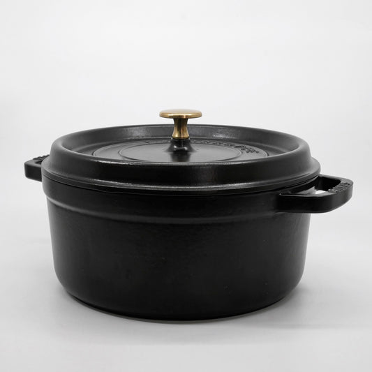 ストウブ STAUB ピコ ココット ラウンド 両手鍋 ブラック 24cm 鋳物 キャセロール ガス オーブン IH対応 フランス ●