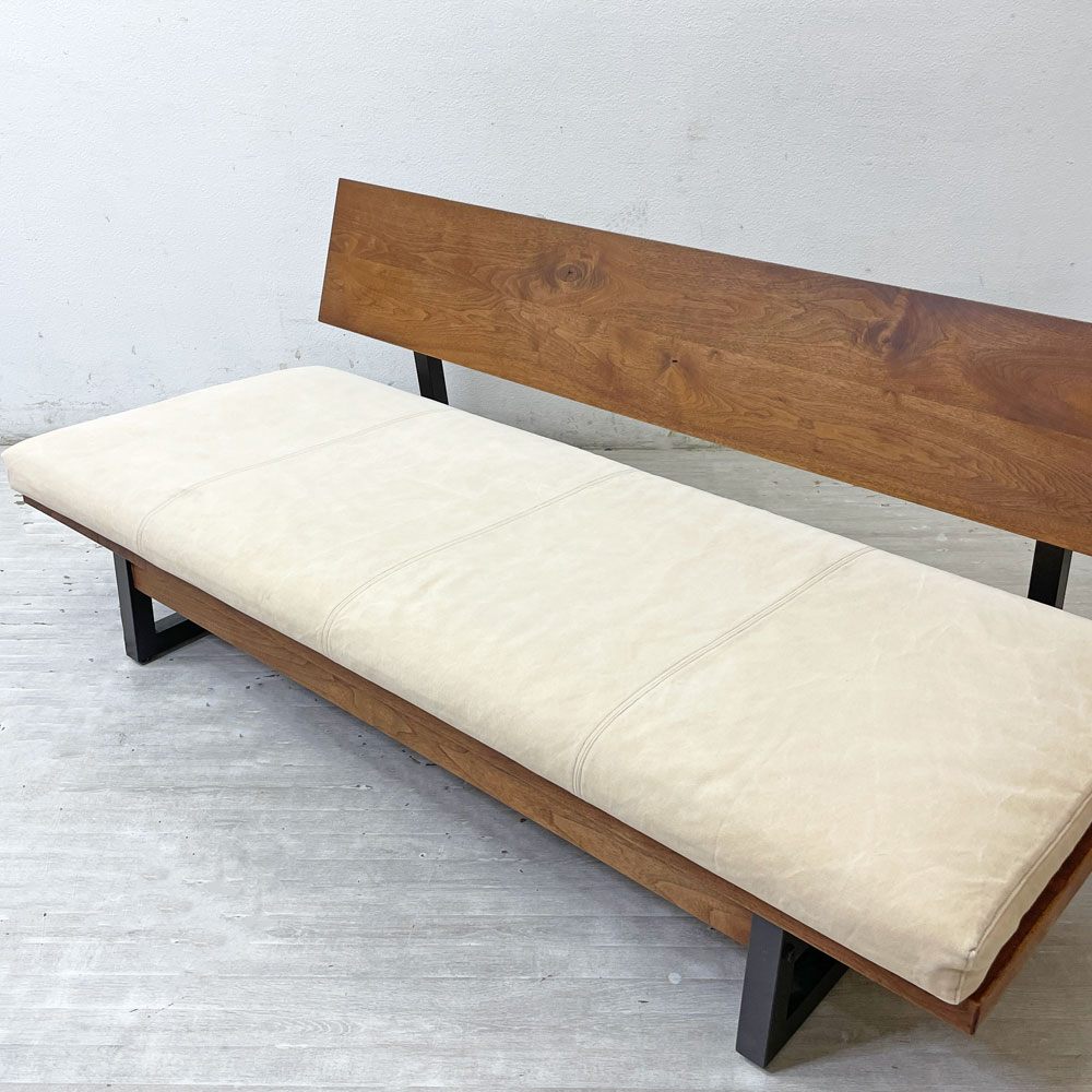 広松木工 hiromatsu フレックス FREX 168 3シーターソファ ウォールナット 無垢材 ファブリック スチール脚 カバーリング 参考定価 ￥363,000- ●