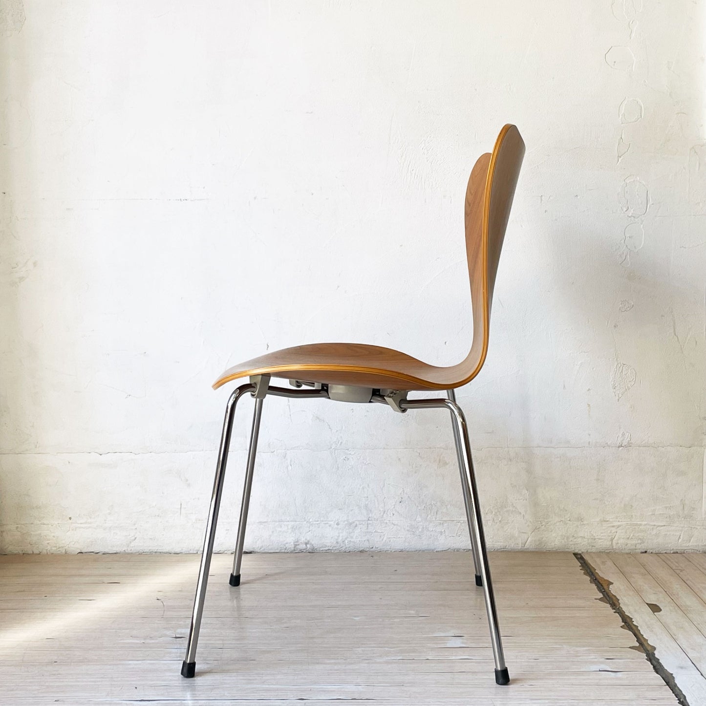 フリッツハンセン Fritz Hansen セブンチェア Seven Chair ダイニングチェア アルネヤコブセン Arne Jacobsen ウォールナット材 北欧家具 F ★