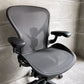 ハーマンミラー Herman Miller アーロンチェア リマスタード フル装備 Bサイズ デスクチェア オフィスチェア グラファイトベース ポスチャーフィットSL ♪