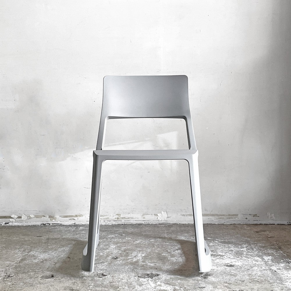 ヴィトラ Vitra ティプトン Tipton チェア スタッキングチェア チルト機能 ロッキングチェア バサルト D ■