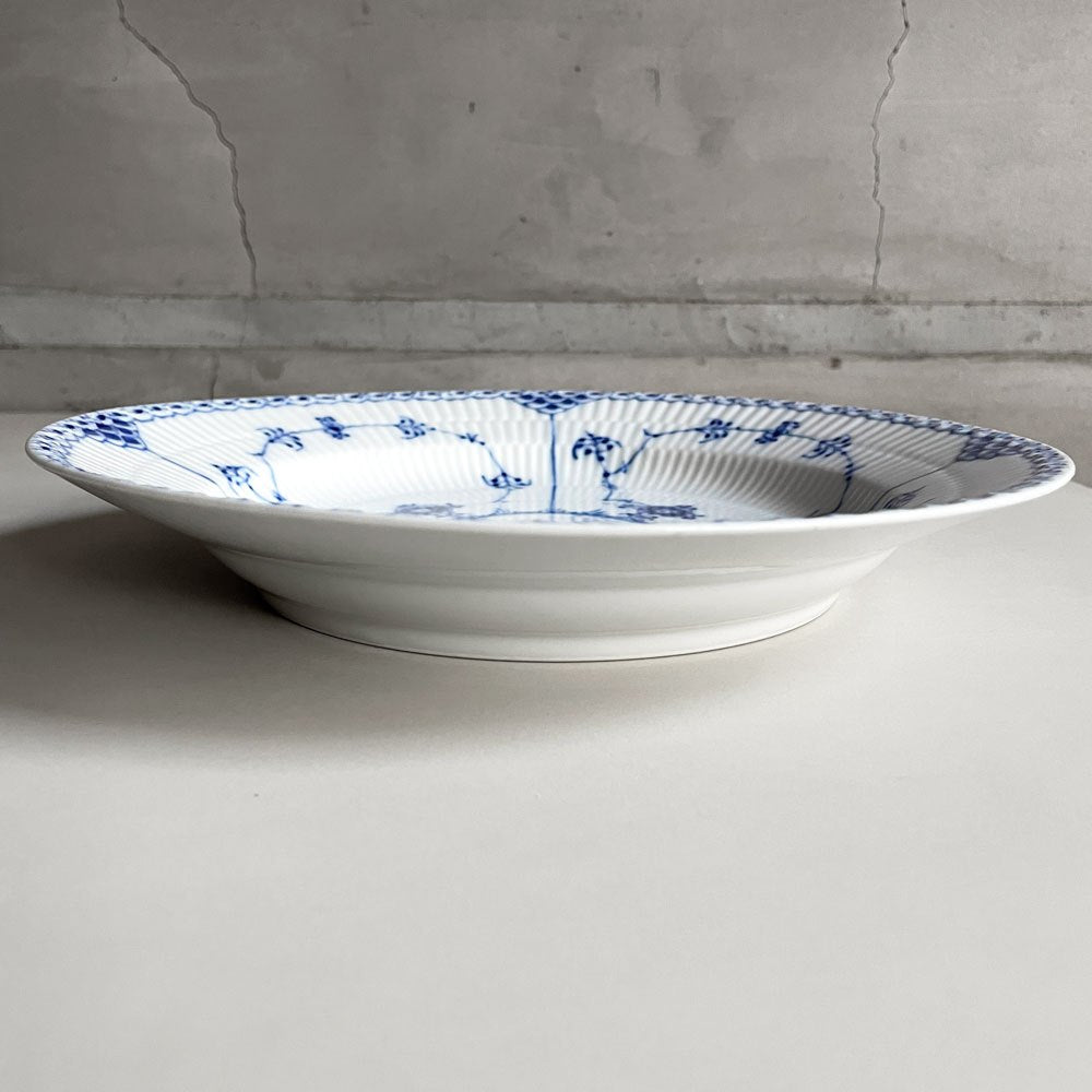 ロイヤルコペンハーゲン ROYAL COPENHAGEN ブルーフルーテッド ハーフレース ディーププレート 25.5cm 深皿 丸皿 陶器 北欧食器 廃番 美品 F ♪