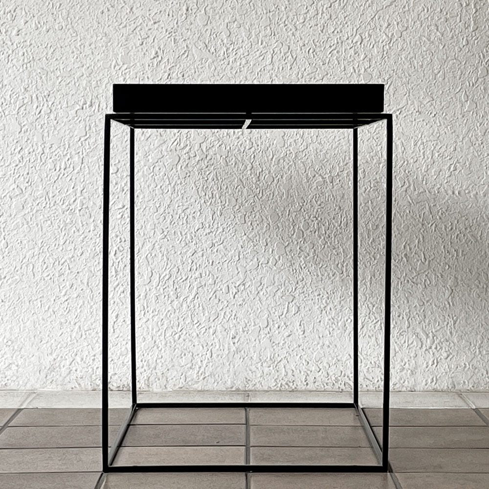 ヘイ HAY トレイテーブル TRAY TABLE L サイドテーブル ナイトテーブル ブラック モダンデザイン 北欧家具 デンマーク 定価￥49,500- ◇
