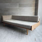モモナチュラル Momo natural デイソファ DAY SOFA 3Pソファ 3人掛け ONE ARM L 片アーム オーク無垢材 ベージュ系ファブリック 参考定価￥161,500～ ♪