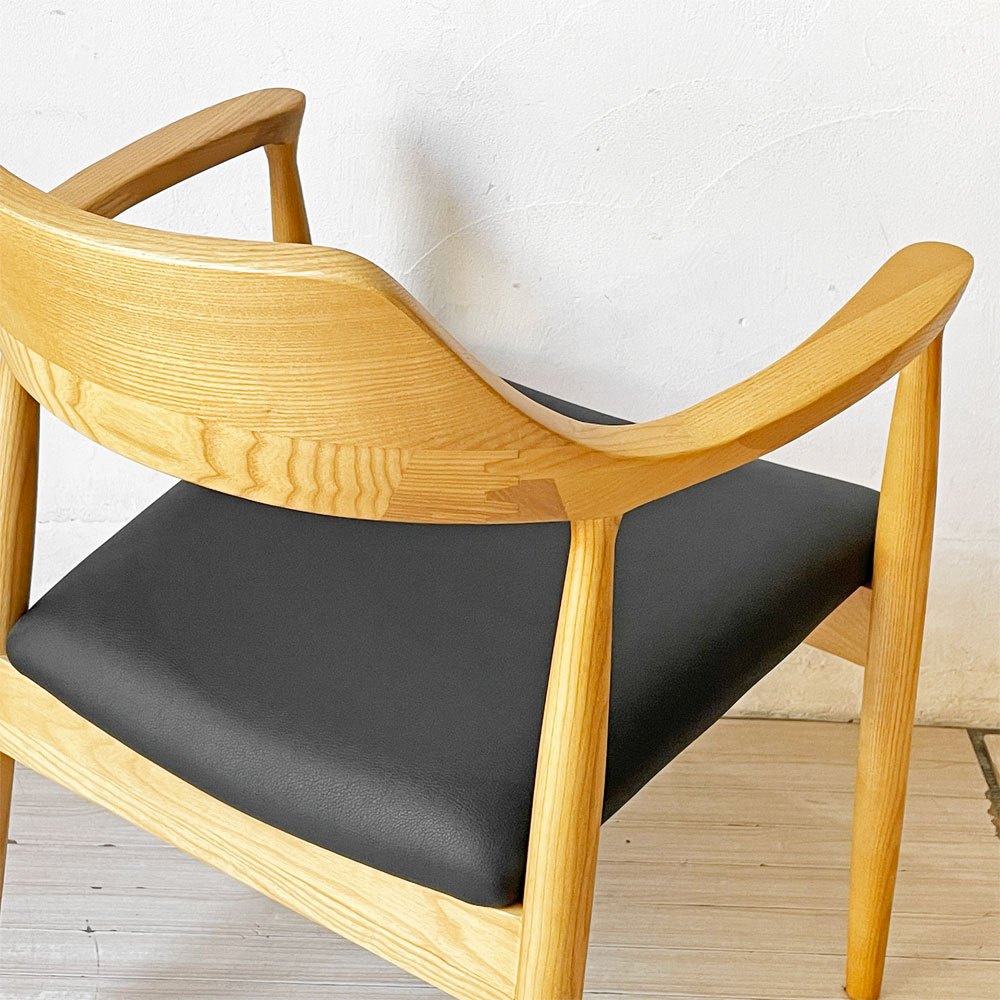 関家具 ロジャーⅢ ダイニングチェア アームチェア オーク材 PVCレザー ブラック 美品 ★