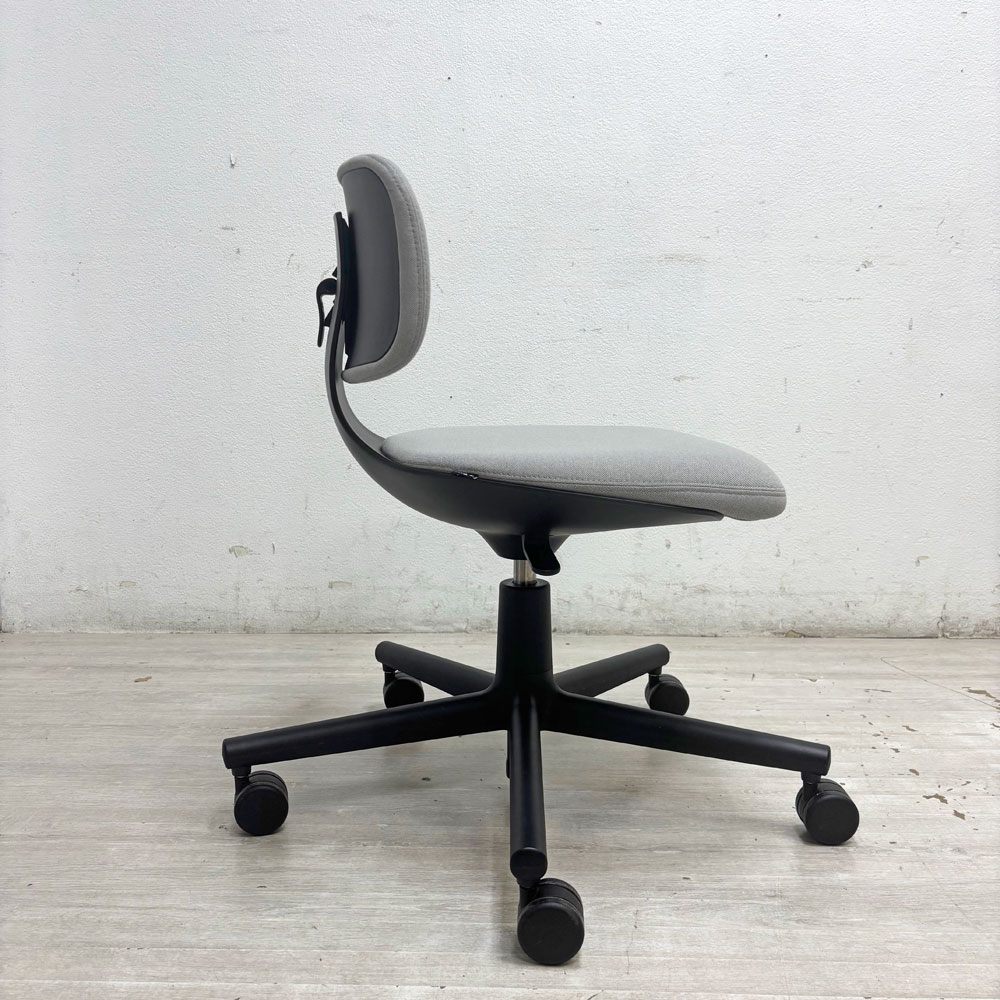 ヴィトラ vitra ルーキー Rookie デスクチェア キャスターチェア コンスタンチン・グルチッチ グレー系 ファブリッック 定価￥78,100-  B ●