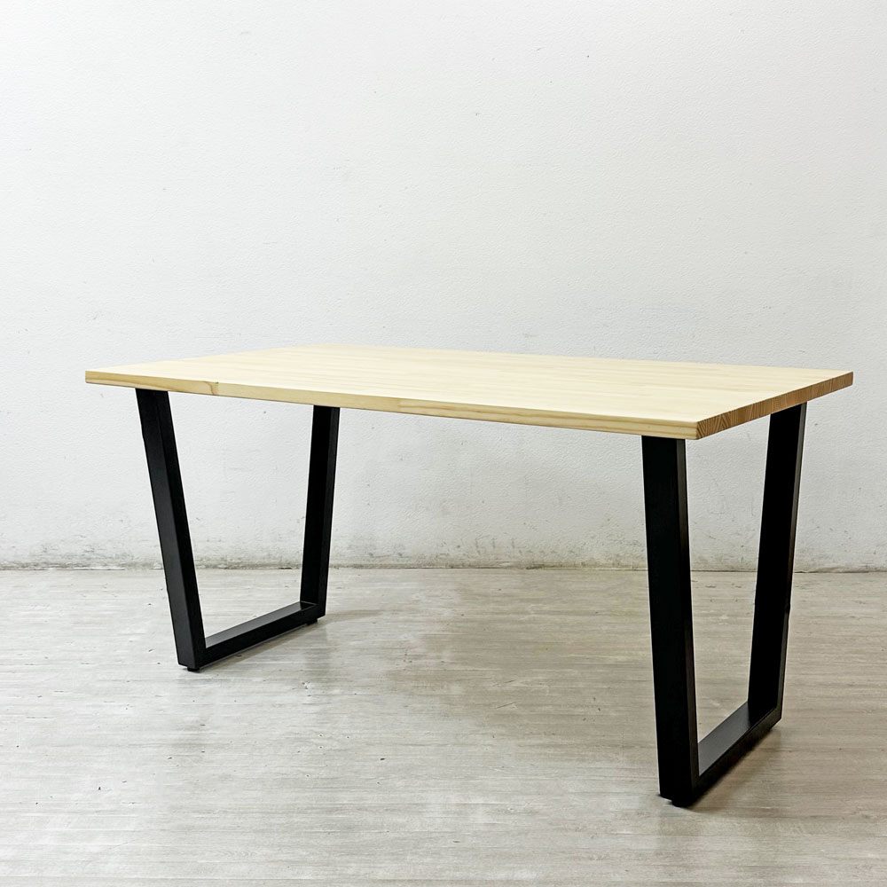 かなでもの KANADEMONO ザ・テーブル THE TABLE デスク W140xD80cm ラバーウッド スクエア脚 ●