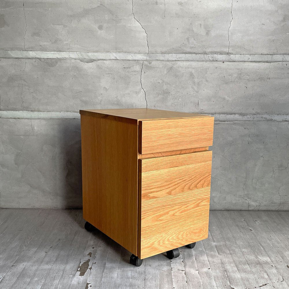 無印良品 MUJI 木製デスクキャビネット オーク材 デスクワゴン ナチュラル キャスター付き 定価￥25,000- ♪